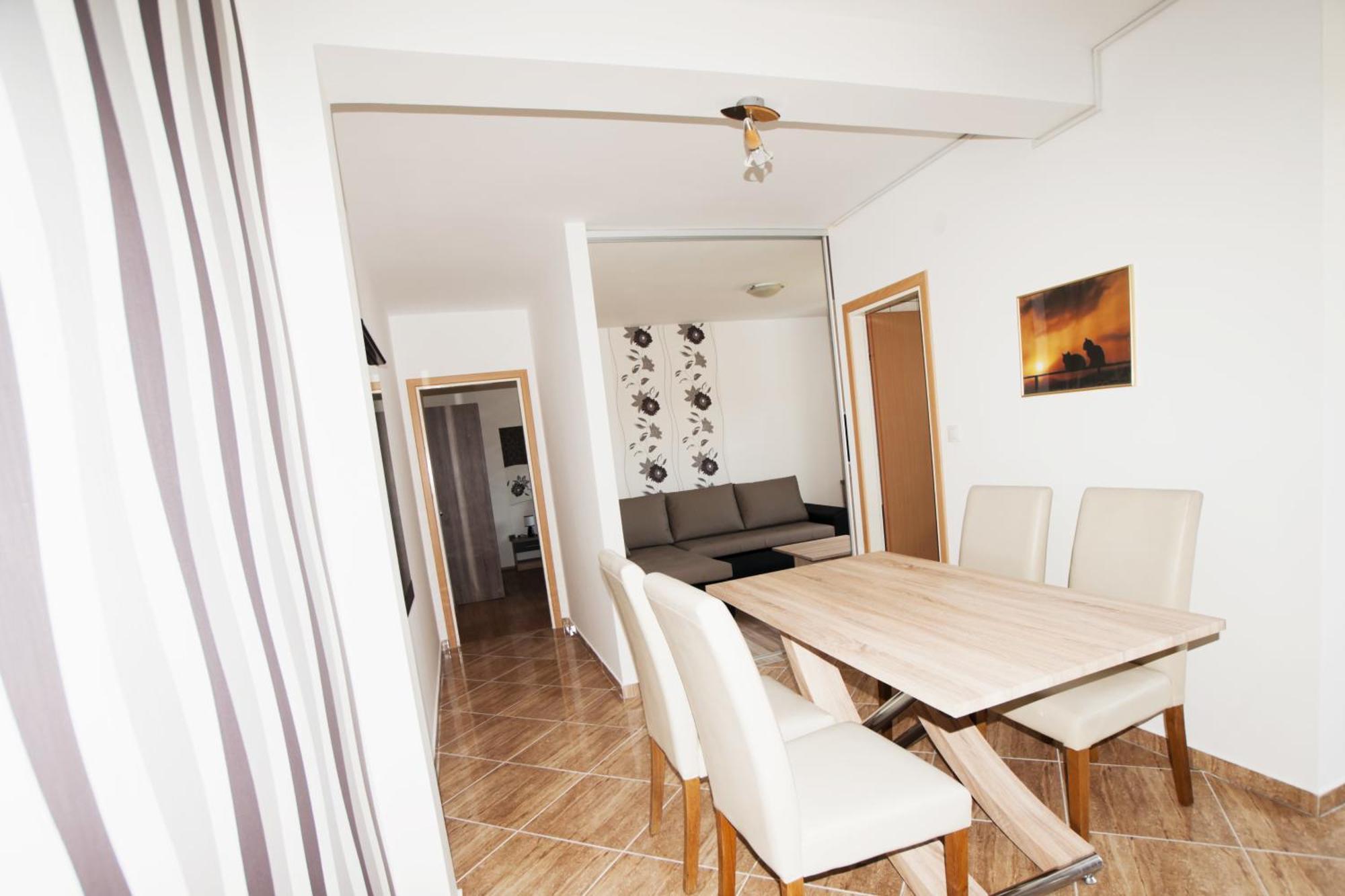 Apartments Toka Petrcane Ruang foto