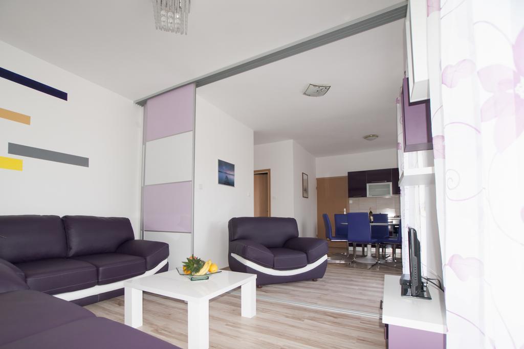 Apartments Toka Petrcane Ruang foto