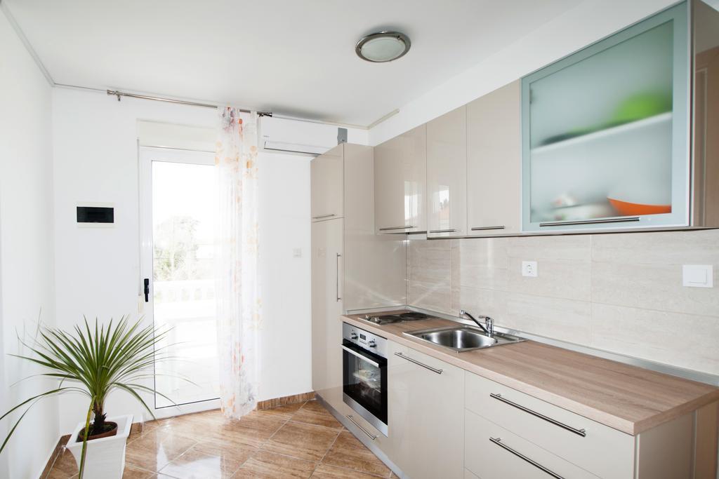 Apartments Toka Petrcane Ruang foto